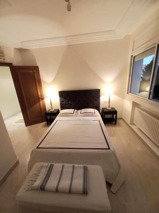 Tres Bel Appartement Idealement Place La Marsa Ngoại thất bức ảnh