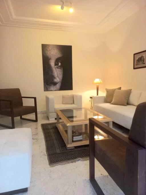 Tres Bel Appartement Idealement Place La Marsa Ngoại thất bức ảnh
